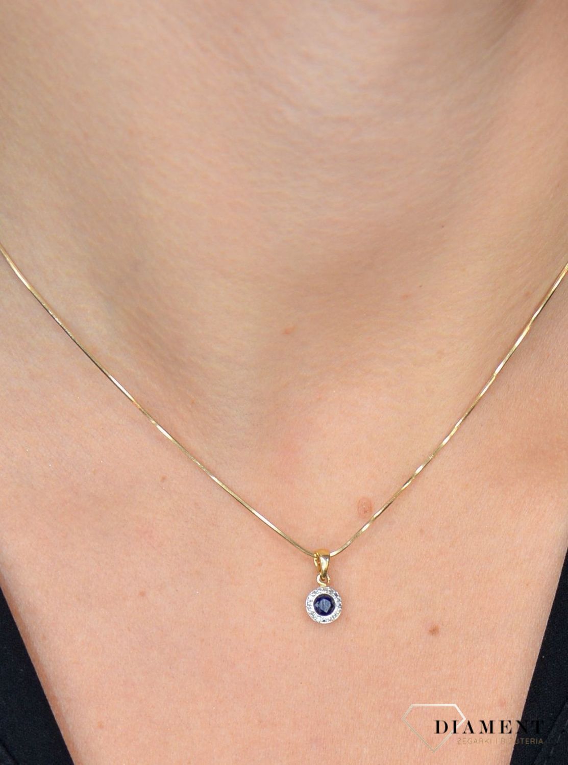 Złota zawieszka DIAMENT 585 okrągła szafir, diamenty P 330SAP Y.jpg